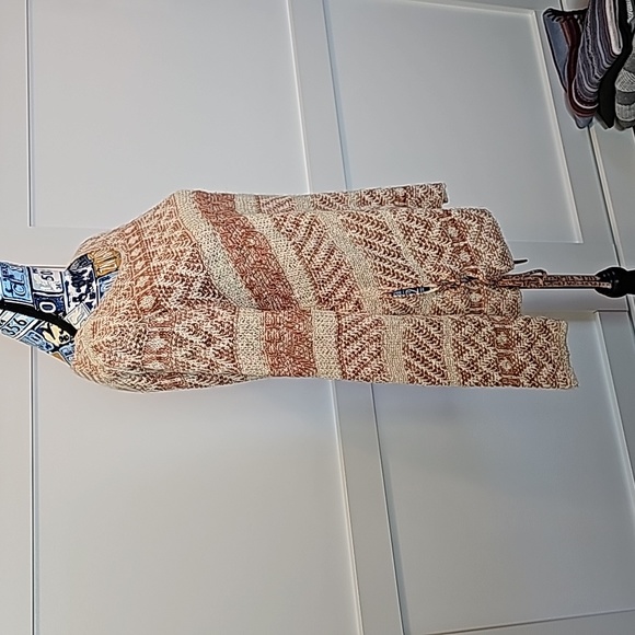 Knox rose large top - Picture 5 of 8